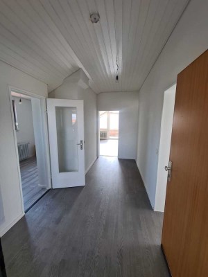 Sonnige 2- Zimmer-Wohnung, Balkon