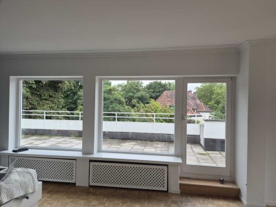 Traumhafte Dachgeschoss-Wohnung mit ca. 100 m² Panorama - Terrasse