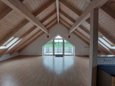 3-Zimmer Dachgeschosswohnung in Moorenweis