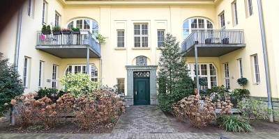 Eindrucksvolle und außergewöhnliche Wohnung im Park