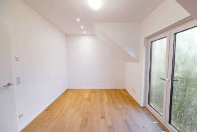 Barrierefreie hochwertig ausgestattete Eigentumswohnung mit Garten & Stellplatz