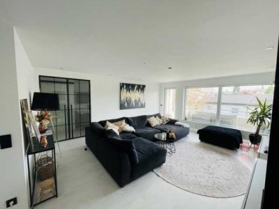 Großzügige, ruhige und helle 4,5 Zimmer Wohnung in beliebter Lage Neckarsulm Obereisesheim