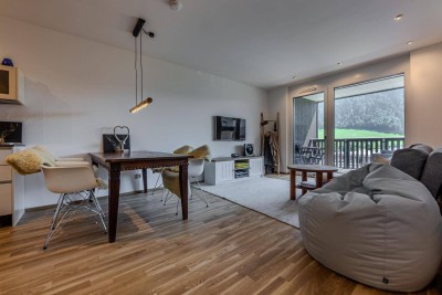 Trendige 3-Zimmer-Wohnung mit großem Balkon in sehr zentraler Sonnenlage