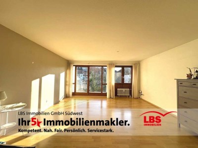 Bezugsfrei - helle 2 Zimmerwohnung mit Stellplatz