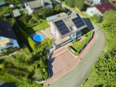 3 Km zur S-Bahn / Großzügige Hauptwohnung