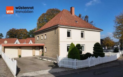 Zweifamilienhaus mit großem Gartenhaus in Lage-Hörste