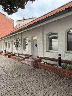 Vollständig Sanierte Wunderschöne Maisonetten Wohnung zu vermieten ( Leinhausen )