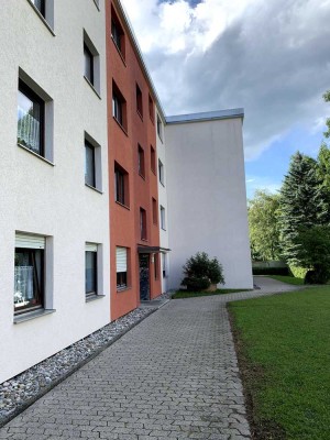 Hochwertig renovierte 2-Zimmer-Wohnung mit Balkon und EBK in Rosenheim