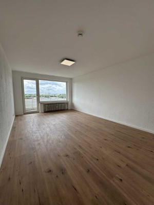 Frisch saniertes Apartment mit Balkon zu vermieten !