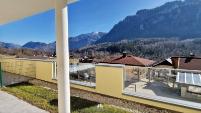 DEIN ZUHAUSE in Unterach am Attersee: Moderne Terrassenwohnung in ruhiger Lage