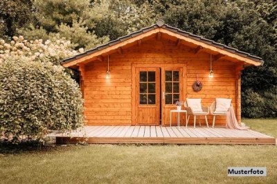 Ferien-/Wochenendhaus mit Garage in ruhiger Lage - provisionsfrei
