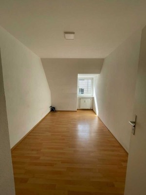 Gemütliches WG-Zimmer in einer Mädels-WG