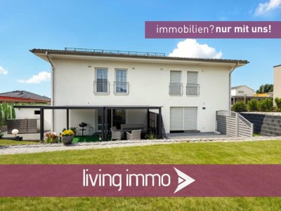 ++Mehrgenerationenhaus in Fürstenzell-linke Seite sofort frei!++