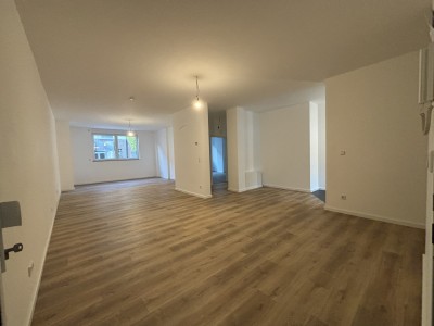 Erstbezug nach Sanierung: Moderne 2-Zimmer Wohnung mit Loggia in Gladbeck