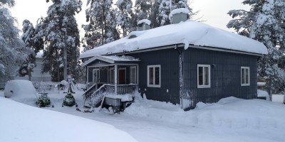 Haus in Schweden mit 2 Schneemobilen