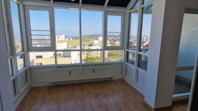 Gepflegte 2-ZW mit Balkon und EBK in Höchberg/Hexenbruch und tollem Ausblick auf Würzburg!