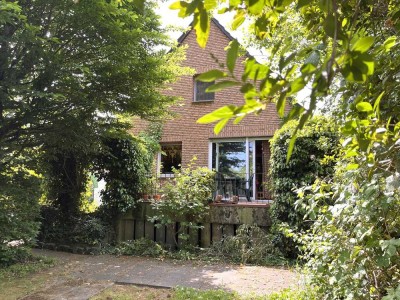 freist. Einfamilienhaus  mit großes Grundstück in bevorzugte Lage von Augustin-Ort