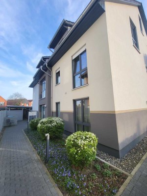 Ansprechende 3- Zimmerwohnung mit Terrasse, EBK und PKW- Einstellplatz