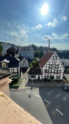 Frisch renovierte 3-Zimmer-Altbauwohnung im Zentrum von Wuppertal-Langerfeld