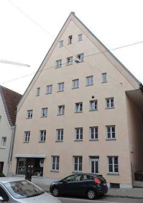 2 ZKB in der Augsburger-Innenstadt in historischem sanierten Gebäude LG/W9)