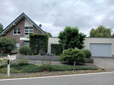 Stilvolles Einfamilienhaus - Wärmepumpe-Photovoltaik