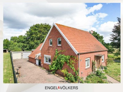 Solides Zweifamilienhaus mit Garage – Platz, Komfort und Perspektive