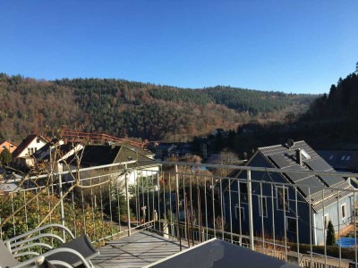 Gepflegte 2-Zimmer-Terrassenwohnung mit Balkon in Unterreichenbach