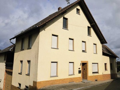 Ehemaliges Bauernhaus mit zwei großen Wohneinheiten, Werkstatt & vielfältigen Nutzungsmöglichkeiten