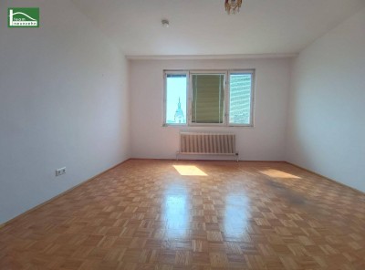 In wenigen Schritten in der Fußgängerzone – geräumige Genossenschaftswohnung in bester Lage
