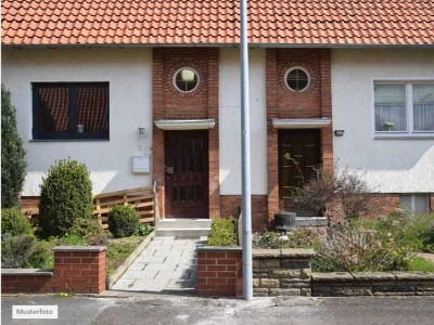 Provisionsfrei Einfamilienhaus in 94527 Aholming, Dammweg