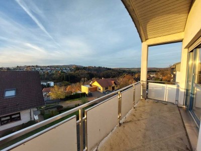 Traumhafte 5-Zimmer Maisonette-Wohnung mit Balkon in Marpingen