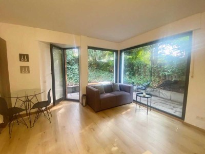 Stilvoll möblierte Wohnung mit Terrasse in Junkersdorf