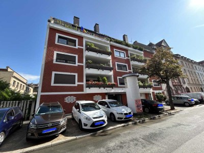 Modernisierte 3 Zimmerwohnung mit 2 Balkonen in guter Lage