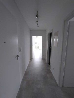 Schöne helle 2 Zi.-Whg. mit Südbalkon, EBK und renoviertes Bad