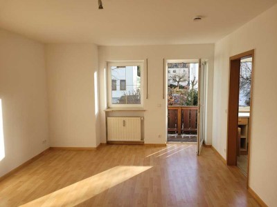 Sehr schöne 1-Zimmerwohnung mit Balkon und Tiefgaragenstellplatz in Haag