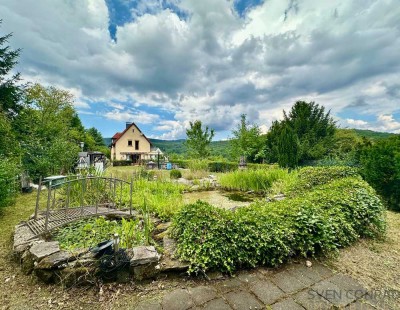 Schmuckstück in Alleinlage! Freistehendes Einfamilienhaus mit tollem Garten in Idar-Oberstein