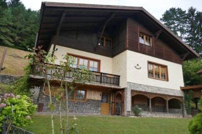 Gepflegtes Wohnhaus in sonniger, erhöhter Hanglage mit schönem Ausblick in 2823 Pitten