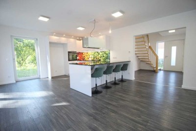 2 Jahre altes Niedrigenergie Traumhaus am Waldrand - Smart-Home!