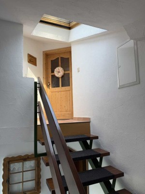 Exklusive 3-Raum-DG-Wohnung mit Balkon und Einbauküche in Mosbach
