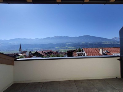 Großzügiges 3 Zimmer Ferienappartement Nähe Innsbruck mit atemberaubendem Panorama-Bergblick