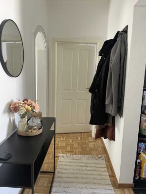 Charmante 3-Zimmer-Altbau Wohnung in zentraler Lage