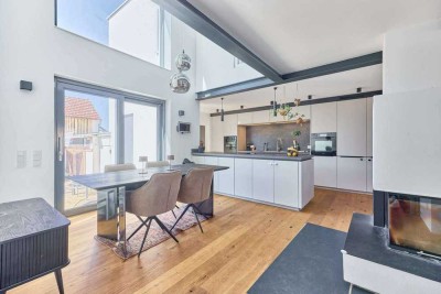 Wohnhaus mit Scheune und großem Garten in Graben-Neudorf