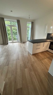 Dachgeschoss-Neubauwohnung in Lokstedt