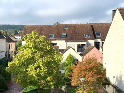 FRIEDRICHSDORF: Atrium-Haus mit separatem Tiny House und viel Potential für die Familie!