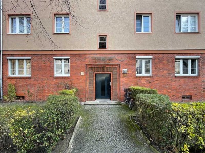 Hochparterre-Wohnung mit EBK in Berlin Schmargendorf (Zeitmietvertrag)