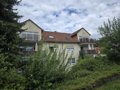 Sonnige, gemütliche Dachgeschoßwohnung mit Balkon in Neunkirchen / Altseiterstal