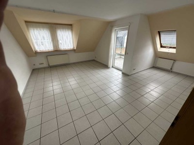 Ein bezauberndes Zuhause mit einer Einbauküche + Garage