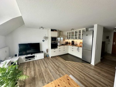 Stilvolle 2-Zimmer-Maisonette-Wohnung mit Balkon und EBK in Budenheim