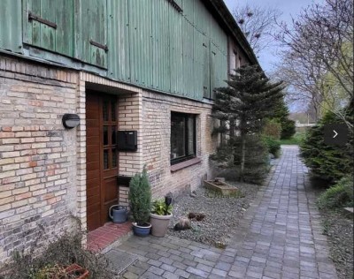 Modernisierte 2-Raum-EG-Wohnung mit Einbauküche in Jagel