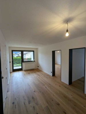 Ansprechende und modernisierte 5-Raum-EG-Wohnung mit Balkon in Lam